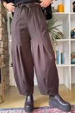 Oxford Stretch Herringbone Box Pleat Pant Chocolate
